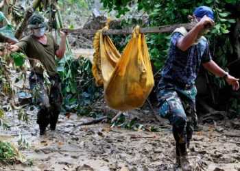 На Філіппінах підраховують кількість жертв урагану