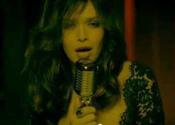 Віра Брежнєва перефарбувалась у брюнетку