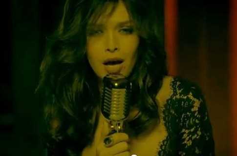 Віра Брежнєва перефарбувалась у брюнетку