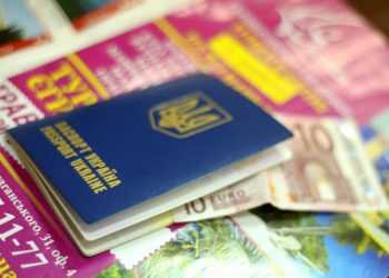 Польща розпочинає видачу «шопінг-віз» для українців