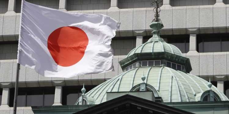 Впервые за 6 лет Япония сократит расходы бюджета