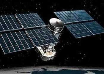 У Росії шматок супутника продірявив дах житлового будинку