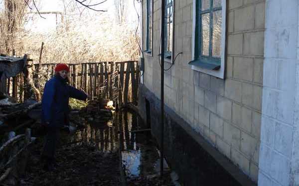 Более полусотни киевлян встретят Новый год по колени в воде