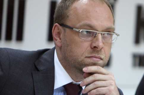 Власенко назвав зйомку у камері Тимошенко спланованою провокацією