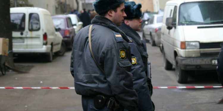 У церкви нашли подозрительный предмет, похожий на бомбу