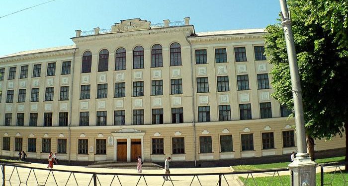 В школе в Нальчике захвачены заложники
