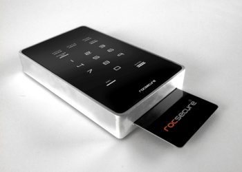 Rocstor Amphibious портативный накопитель - невозможно переусердствовать в безопасности данных