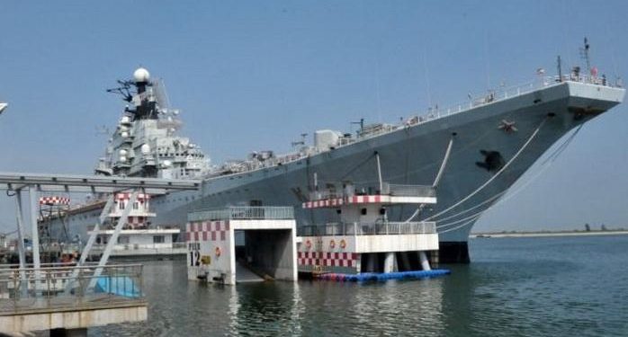 Український авіаносець перетворили на плаваючий готель класу люкс