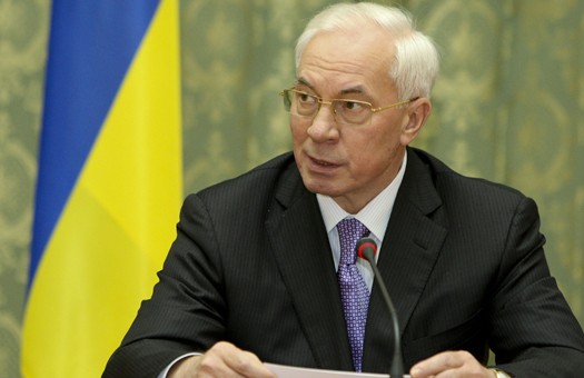 Азаров: политических требований Россия не выдвигает
