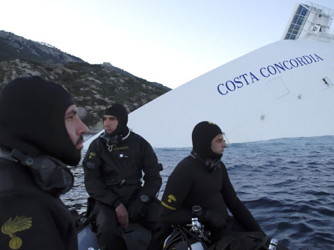 Экипаж Costa Concordia обманул береговую охрану