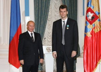 Прохоров не желает принимать участие в мероприятиях Путина