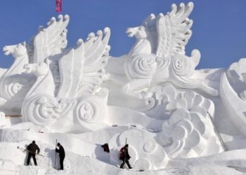 В Китае проходит знаменитый Фестиваль льда