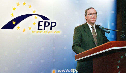 Лидер Европейской народной партии возмутился этапированию Тимошенко