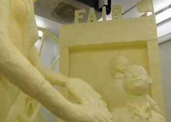 Гигантская скульптура из масла появилась в Пенсильвании