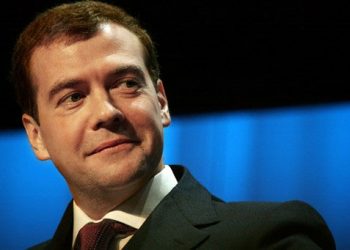 Медведев надеется на сотрудничество зарубежных и российской прокуратур