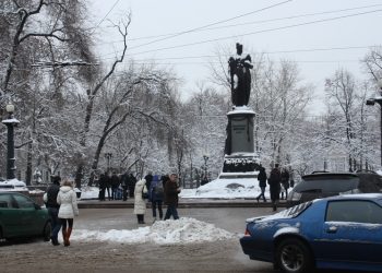 Митинг лидера партии «Яблоко» в Москве закончился для него арестом