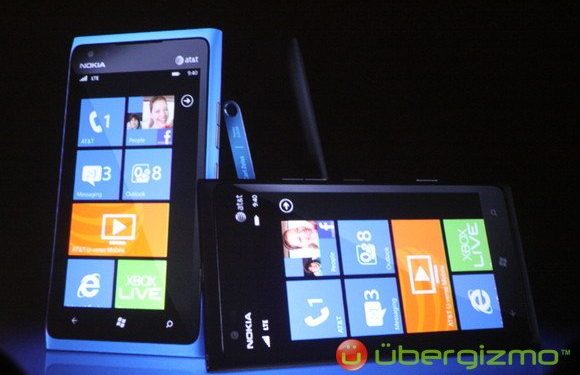 Nokia анонсировала Lumia 900 для AT & T