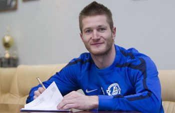 У Дніпра — поповнення