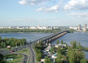 Ограничено движение через мост Патона