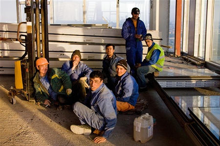 Польша начала легализировать нелегальных мигрантов