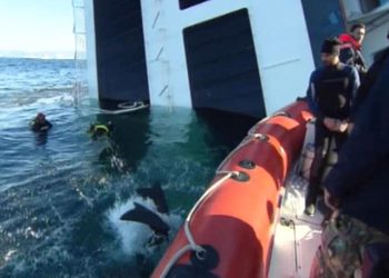 Спасатели делают последнюю попытку найти выживших на Costa Concordia
