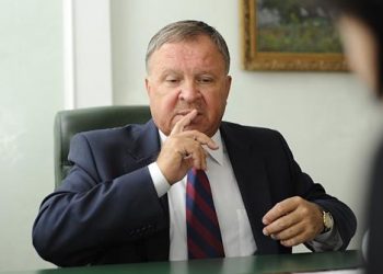 Главе ЦИК не хватает денег