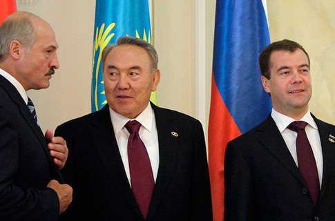 Украина хочет к России, Белоруссии и Казахстану