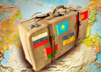 Азаров видит возможным вступление Украины в «Союз на троих»