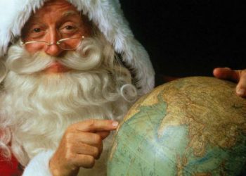 Дед Мороз на вертолете упал на площадь в Бразилии