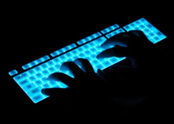Хакеры обвалили израильские сайты фондовой биржи и крупнейшего аэропорта
