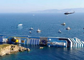 Капитан Costa Concordia арестован итальянскими властями, ему грозит 10 лет тюрьмы