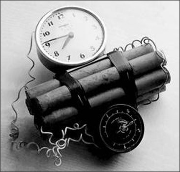 В Киеве 1 января «ради шутки» заминировали ж/д вокзал и жилой дом