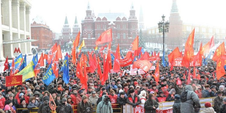 Г. Зюганов на Манежной площади: «Мы отправим в отставку вороватую власть!»