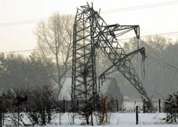 Украина с 1 февраля вынуждена покупать электричество у России