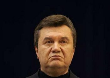 Янукович говорит, что получил Украину с «голым задним местом»