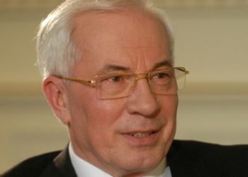 В ПР говорят, что Азаров тот, кто нужен