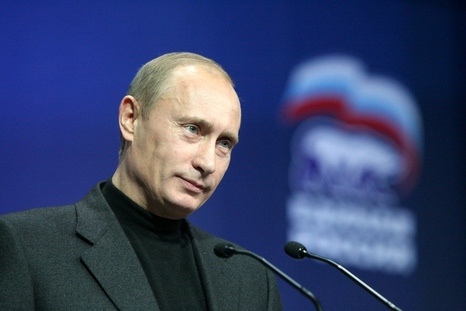 Путин лидирует в президентской гонке