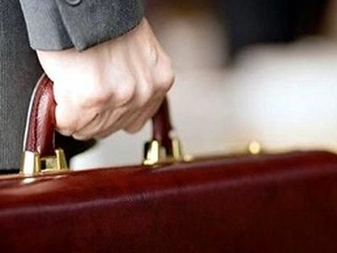 Госслужащие смогут работать после 65