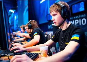 Na`Vi та KerchNet у чвертьфіналі Techlabs 2012