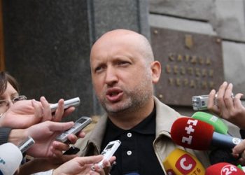 Турчинов не встретился с Тимошенко из-за её слабости