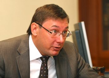 Луценко обещает пережить любой срок