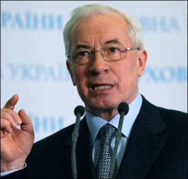Азаров уверен, что в Украине не будет дефолта