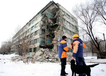 В Волгограде рухнула стена общежития Минобороны