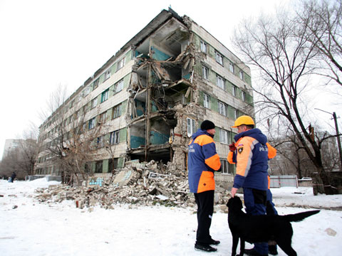 В Волгограде рухнула стена общежития Минобороны