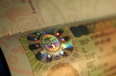 Польша начала отказывать украинцам в визах