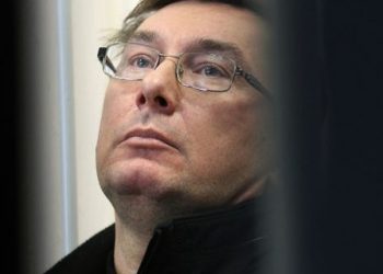 У Тимошенко просят поделиться врачами для Луценко