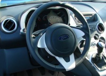 Кредитные авто отправят на штрафплощадку и отдадут банку