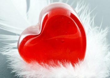Что подарить девушке