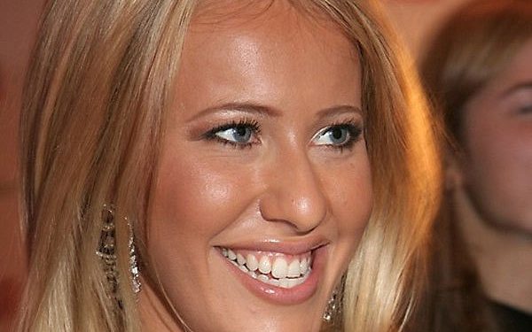 Собчак обозвала Тину Канделаки проституткой