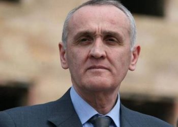 Медведев предложил Анквабу помощь в расследовании покушения